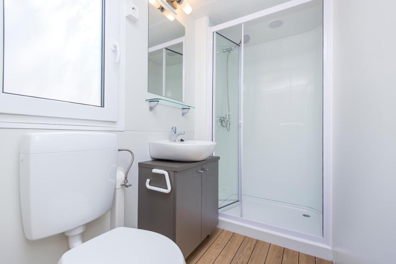 Albatross Mobile Homes On Solaris Camping Fkk-Naturist ポレッチ エクステリア 写真